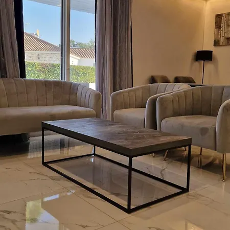 Modern House In Touristic Pyla - Oroklini! 펜션 *