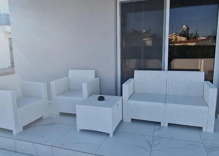 Modern House In Touristic Pyla - Oroklini! بيت للعطل *
